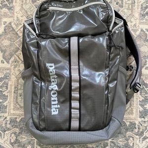Patagonia Black hole Backpack 25l